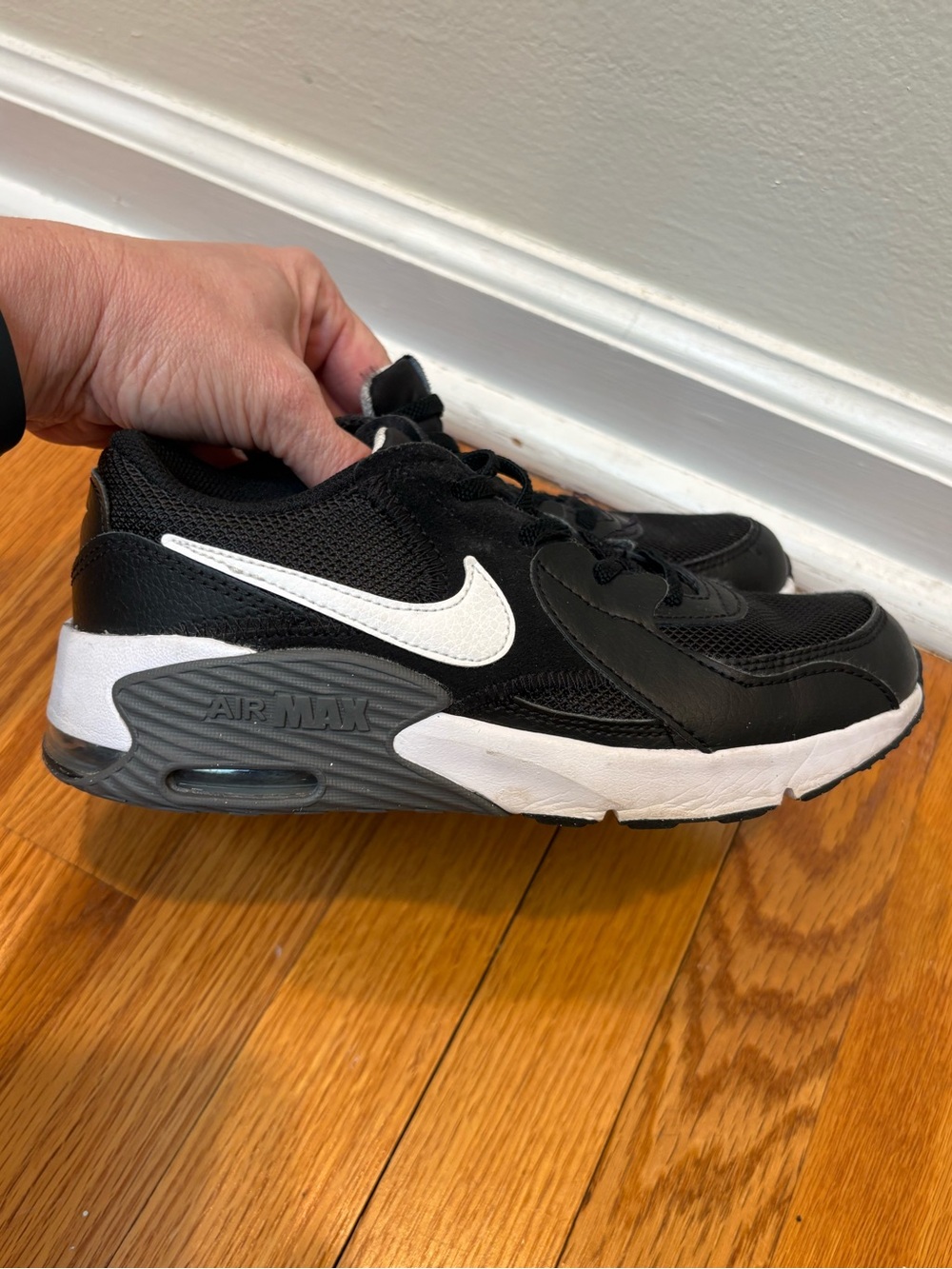 Nike Kids Black White Air Max Retro Sneakers